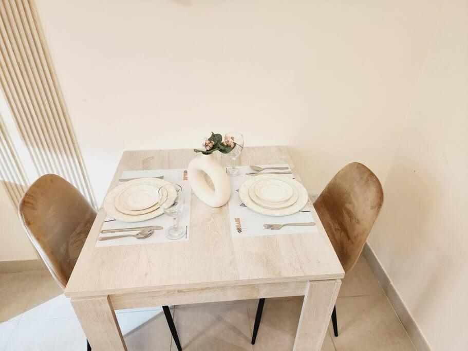 Apartment Stylish For Rent Close To Burj Khalifa At Downtowen *