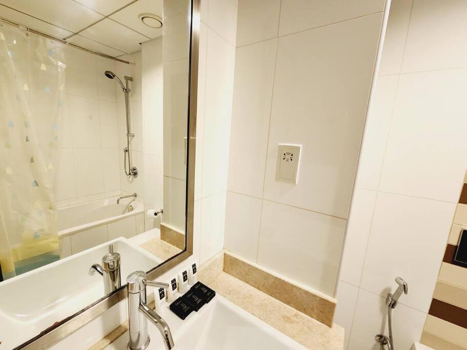 Apartment Stylish For Rent Close To Burj Khalifa At Downtowen