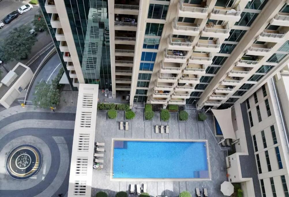 Apartment Stylish For Rent Close To Burj Khalifa At Downtowen *
